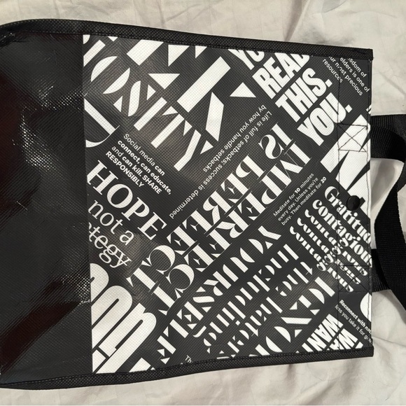 Lululemon small reusable tote - Picture 1 of 4